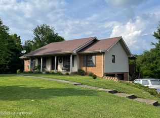 4705 Three Lakes Rd, Crestwood, KY 40014