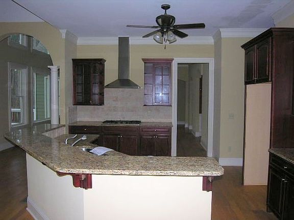 4th image of 612 Keeler Woods Dr