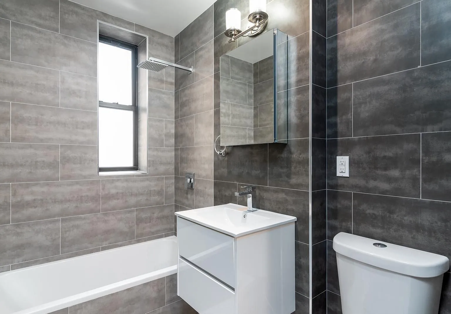 921 Washington Avenue — Photo 3