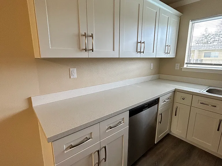Quail Hill Apartments — Photo 60