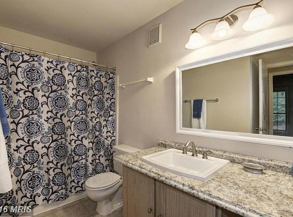 3rd image of 7618 Willow Point Dr #7618