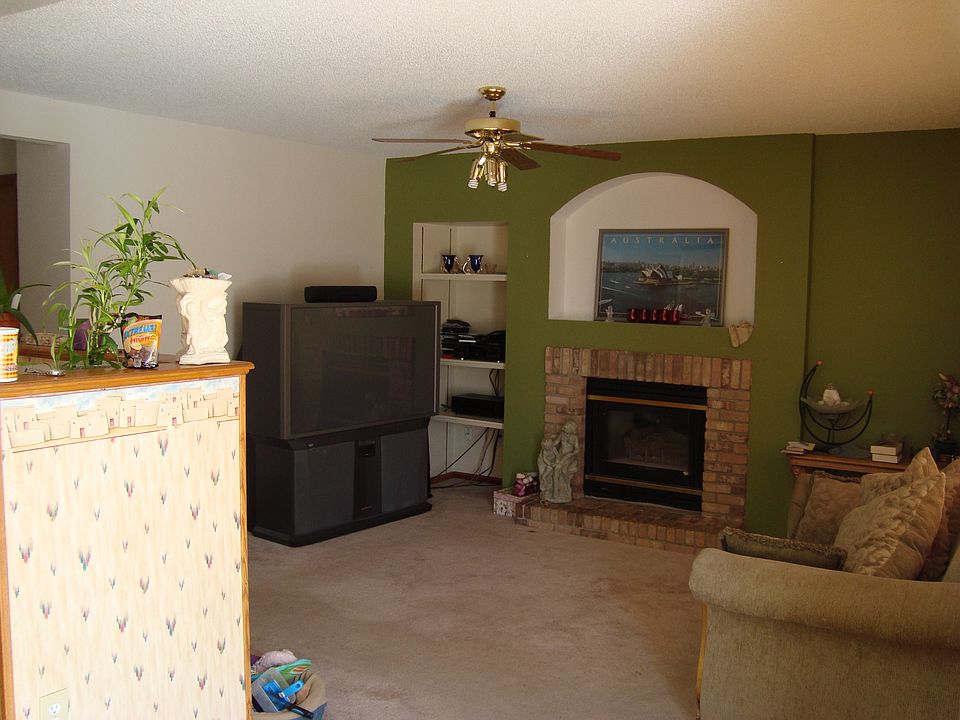 2nd image of 10133 Woodrose Ct