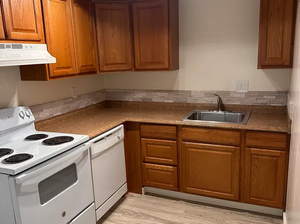 2425 SW Leonard St #6, Corvallis, OR 97333