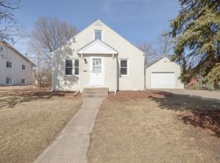 541 Madison St, Anoka, MN 55303