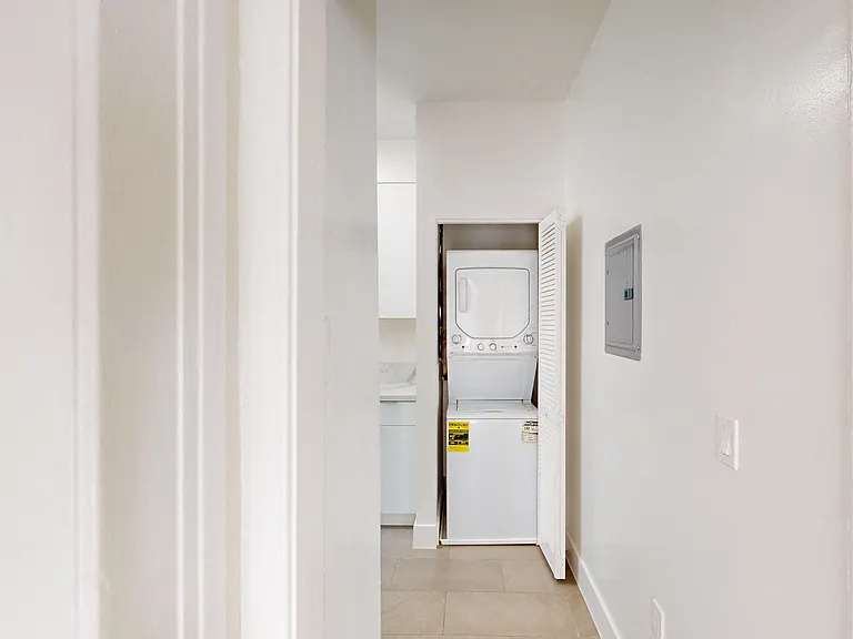 1401 Jones Street — Photo 20