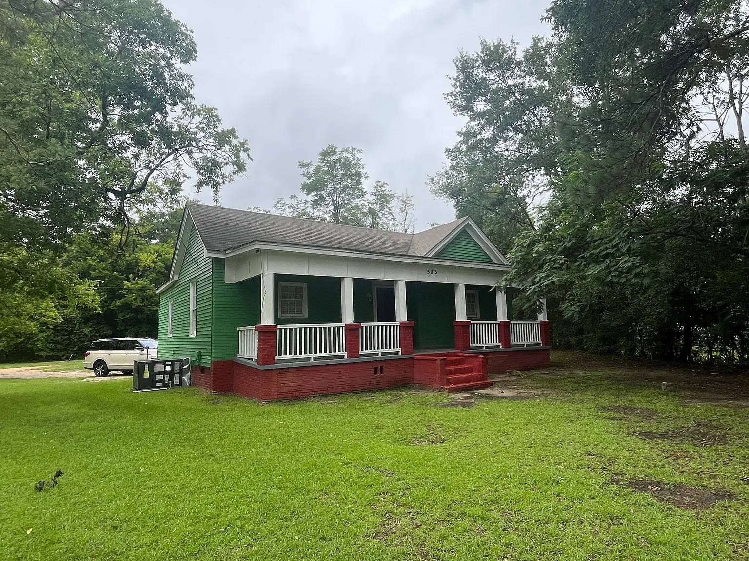 3 bed, 2000 sqft, $1,200 — Photo 1
