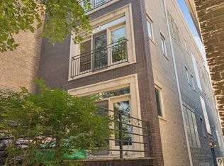 908 N Paulina St #3, Chicago, IL 60622