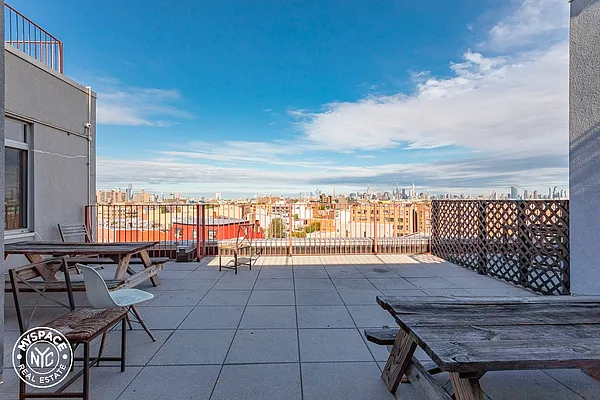 Rented by MySpaceNYC | media 70