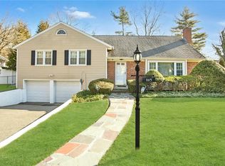 1115 Pinebrook Blvd, New Rochelle, NY 10804