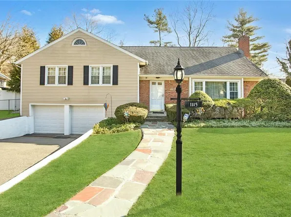 1115 Pinebrook Boulevard, New Rochelle, NY 10804