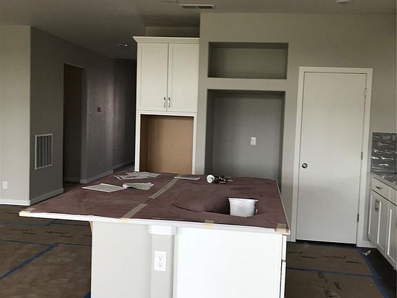 3rd image of 5088 N Jericho St