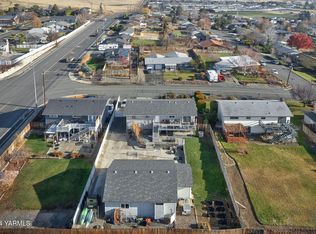 104 N Canyon Rd, Yakima, WA 98901