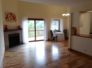 2903 Marina Dr, Middleton, WI 53562