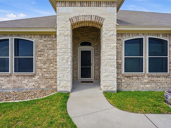 3rd image of 8025 Calma St