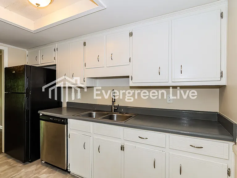 3711 Woodlake Rd — Photo 6