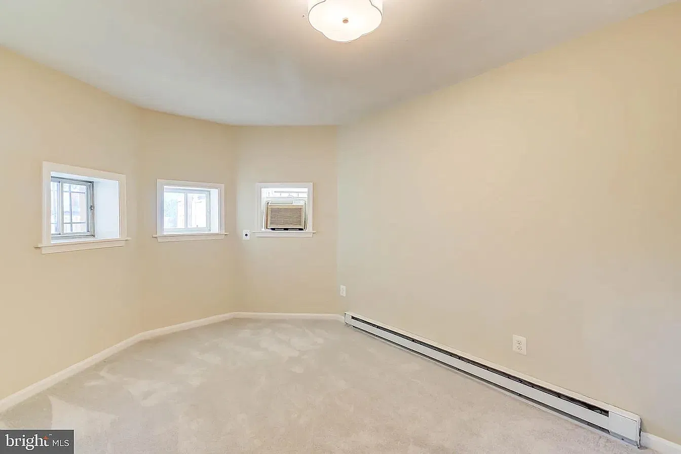 1 bed, 835 sqft, $1,575 — Photo 4