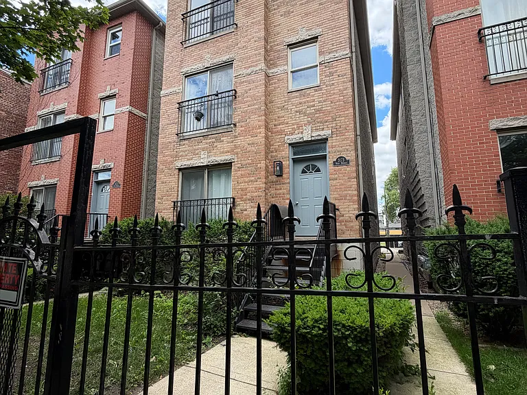 3175 W Monroe St #1 — Photo 10
