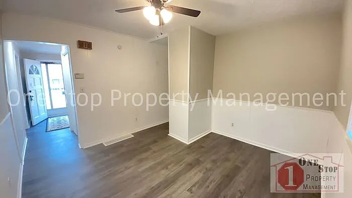 5714 NE 49th St — Photo 5