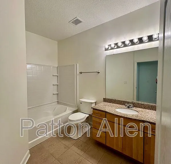 2000 Olde Eastwood Village Blvd #106 — Photo 29