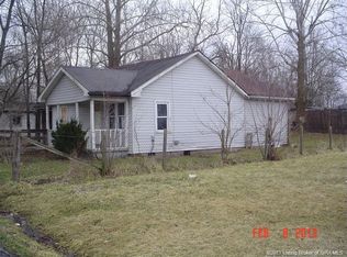 61 North St, Austin, IN