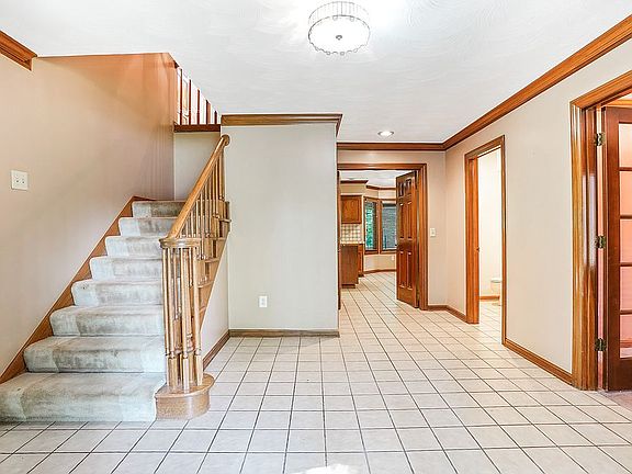 2nd image of 8028 Hickory Ridge Ct