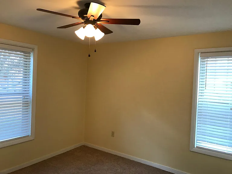 613 Japan St — Photo 9