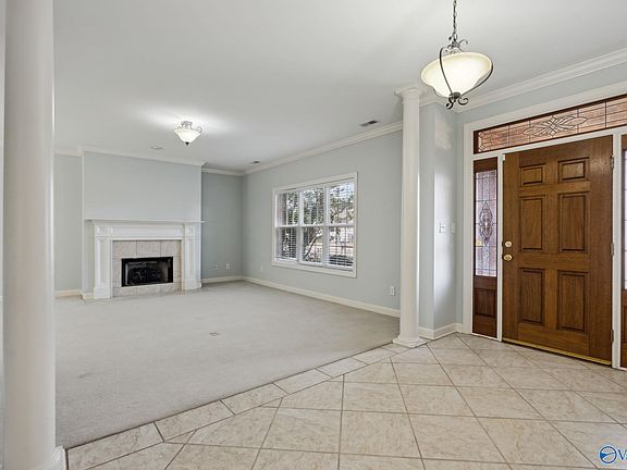 3rd image of 3112 Waterman Dr SE