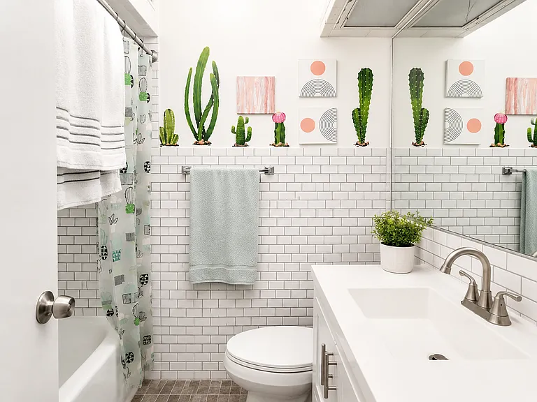 5744 N Milwaukee Ave #2B — Photo 4