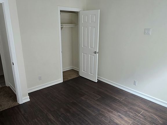 5th image of 129 S Melrose St APT 3