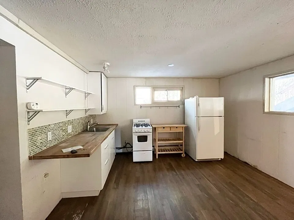 128 Regal Cir