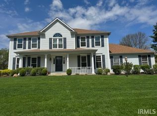 51890 Foxdale Ln, Granger, IN