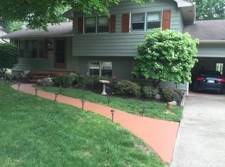 653 Oakridge Dr, Youngstown, OH