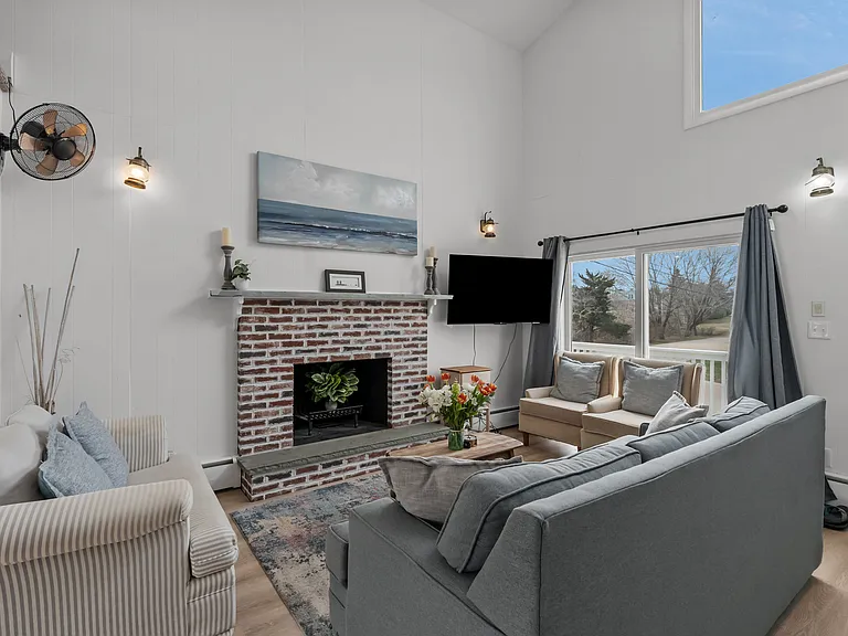 17 Clifford Dr — Photo 13