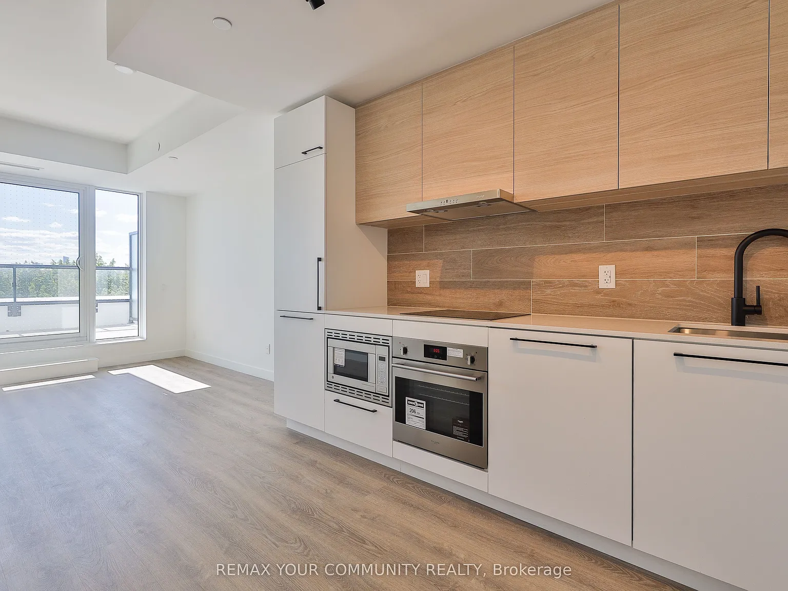 1 bed, $2,300 — Photo 2