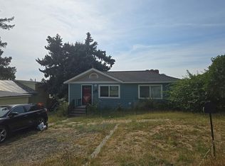 637 N Broadway St, Tekoa, WA 99033