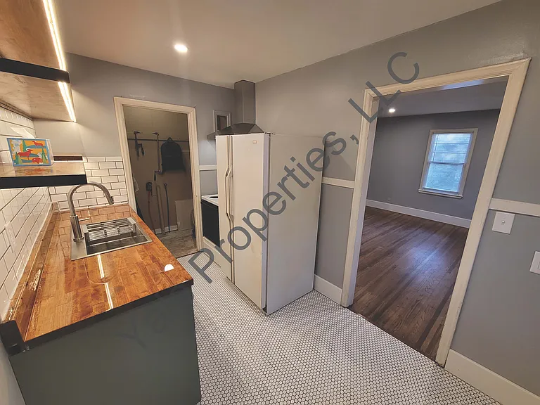837 S Pershing St — Photo 4