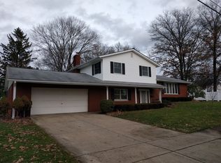 701 Euclid Ave, Grove City, PA 16127