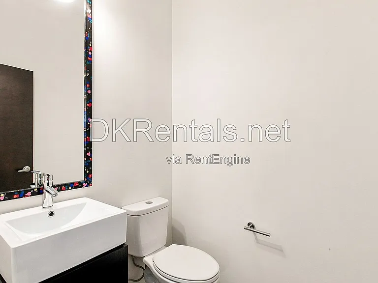 201 S Howard St SE #3 — Photo 15