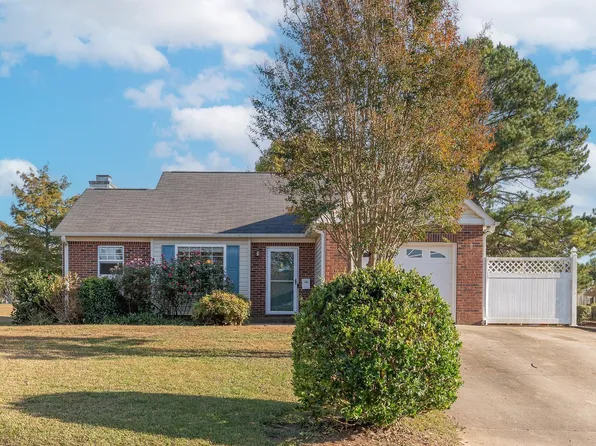 1 Little Fox Ct, Greer, SC 29650