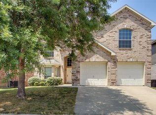 4921 Coral Creek Dr, Fort Worth, TX 76135