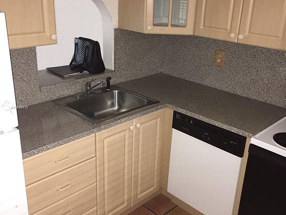 4th image of 8075 SW 107th Ave APT 216