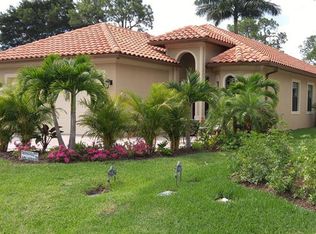 841 101st Ave N, Naples, FL 34108