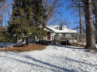 8481 Jennings Rd, Olmsted Township, OH 44138