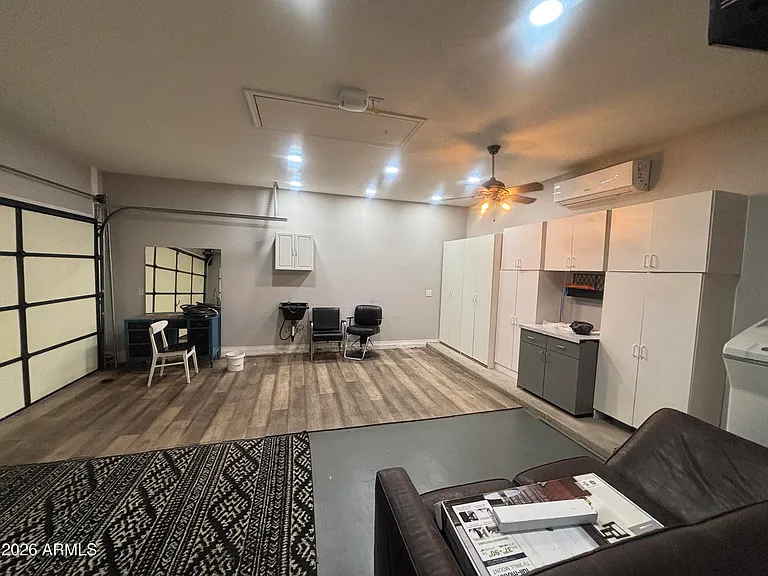 948 E Savannah Dr — Photo 29