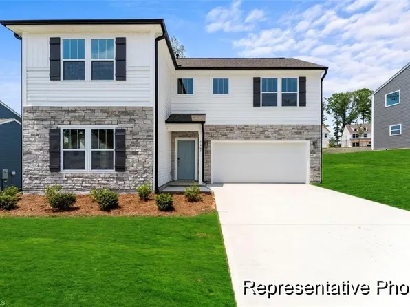 4627 Shattalon Dr #11, Winston Salem, NC 27106