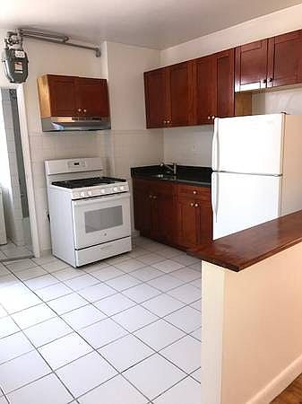 2nd image of 2509 Hoffman St APT 2