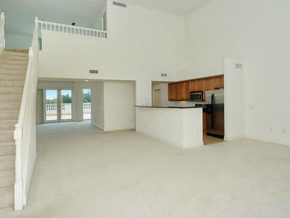 4th image of 800 N Tamiami Trl Unit 325