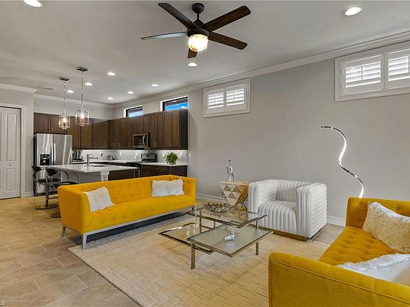 5th image of 8321 Venetian Pointe Dr