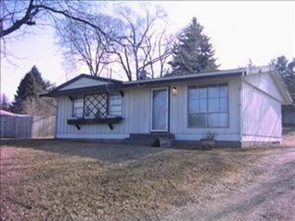 5319 Forest Hills Rd, Rockford, IL 61114