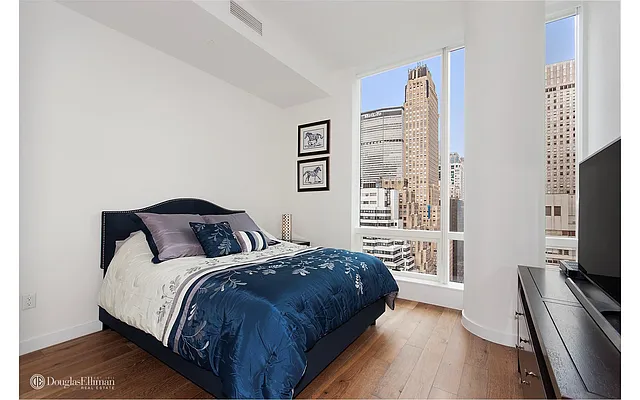 Rented by Douglas Elliman | media 28